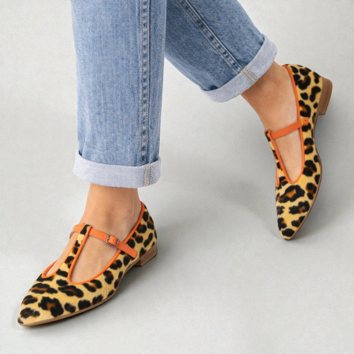Lulu | LEOPARD T-STRAP FLATS